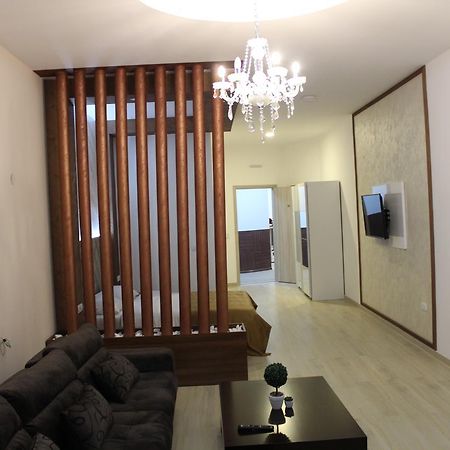 Ideal City Tutin Exterior foto